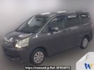 Toyota Noah ZRR70G
