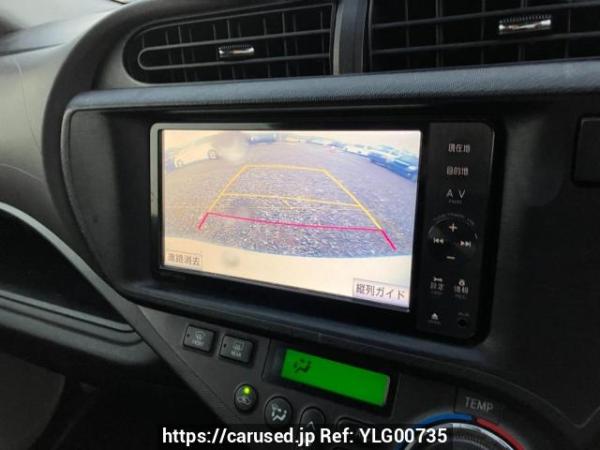 Used 2012 AT toyota aqua NHP10 Image[14]