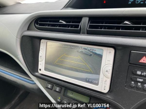 Used 2014 AT toyota aqua NHP10 Image[15]
