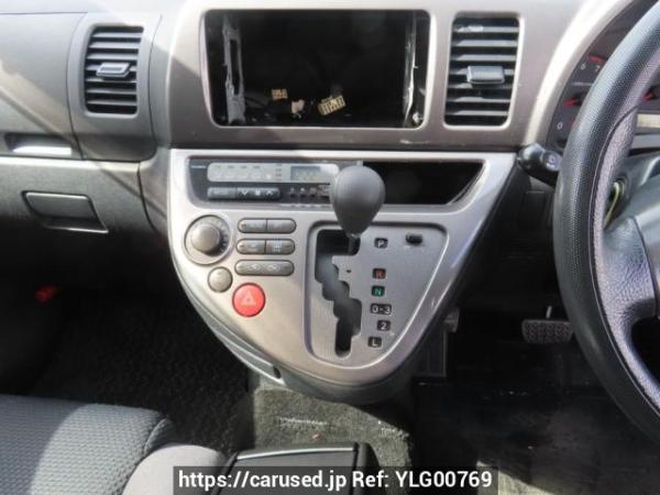 Used 2003 AT toyota wish ZNE10G Image[23]