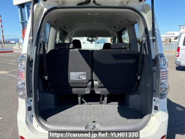 Used 2010 AT toyota voxy ZRR70G Image[8]