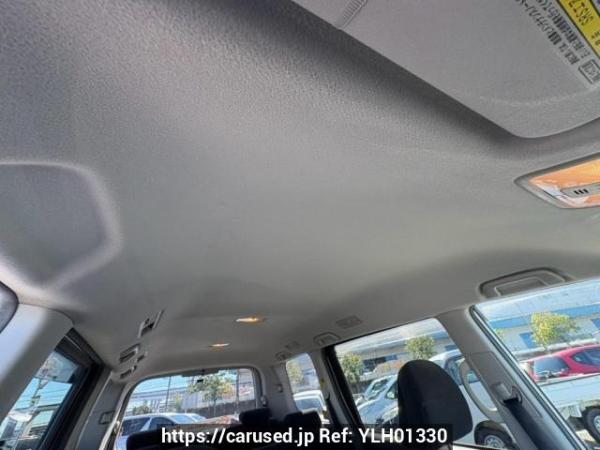 Used 2010 AT toyota voxy ZRR70G Image[17]