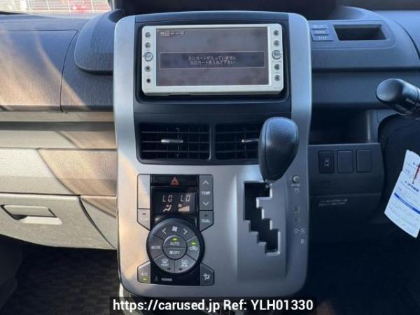 Used 2010 AT toyota voxy ZRR70G Image[21]