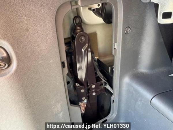 Used 2010 AT toyota voxy ZRR70G Image[47]