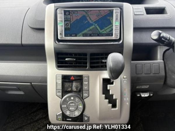 Used 2008 AT toyota voxy ZRR70G Image[21]