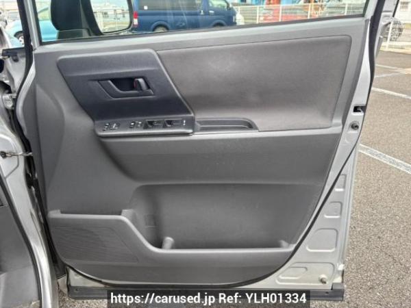 Used 2008 AT toyota voxy ZRR70G Image[30]