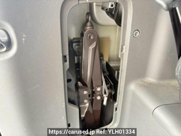 Used 2008 AT toyota voxy ZRR70G Image[47]
