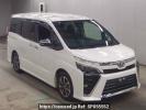 Toyota Voxy ZRR80W