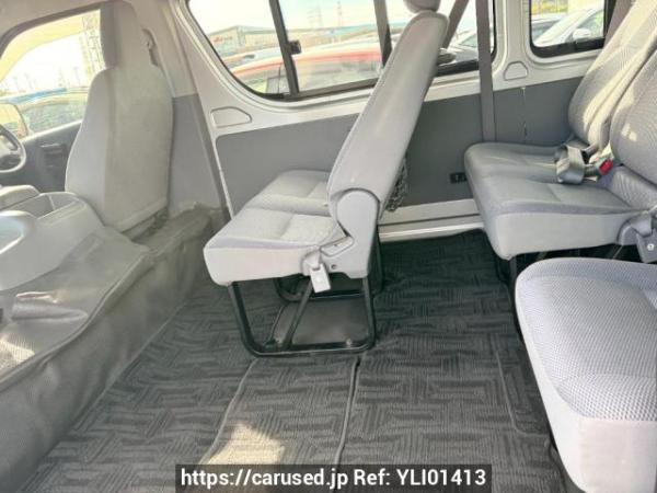 Used 2004 AT toyota hiace-wagon TRH214W Image[6]