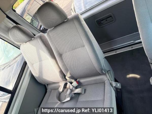 Used 2004 AT toyota hiace-wagon TRH214W Image[8]