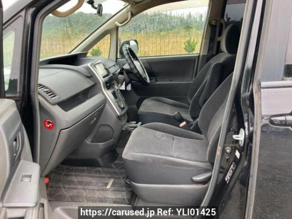 Used 2009 AT toyota noah ZRR70G Image[10]