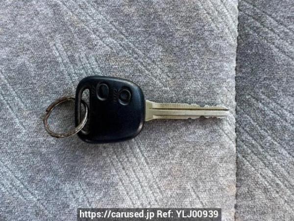 Used 1998 AT toyota regius-wagon RCH41W Image[30]