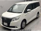 Toyota Noah ZWR80G