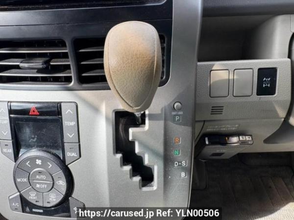 Used 2008 AT toyota noah ZRR75G Image[28]