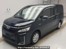 Toyota Voxy ZWR80G