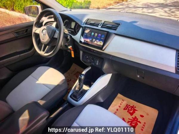 Used 2018 AT skoda fabia SVW71418HR Image[14]